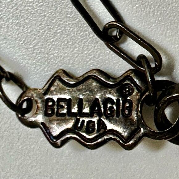 Bellagio rhinestone rectangular pendant necklace - Picture 7 of 10